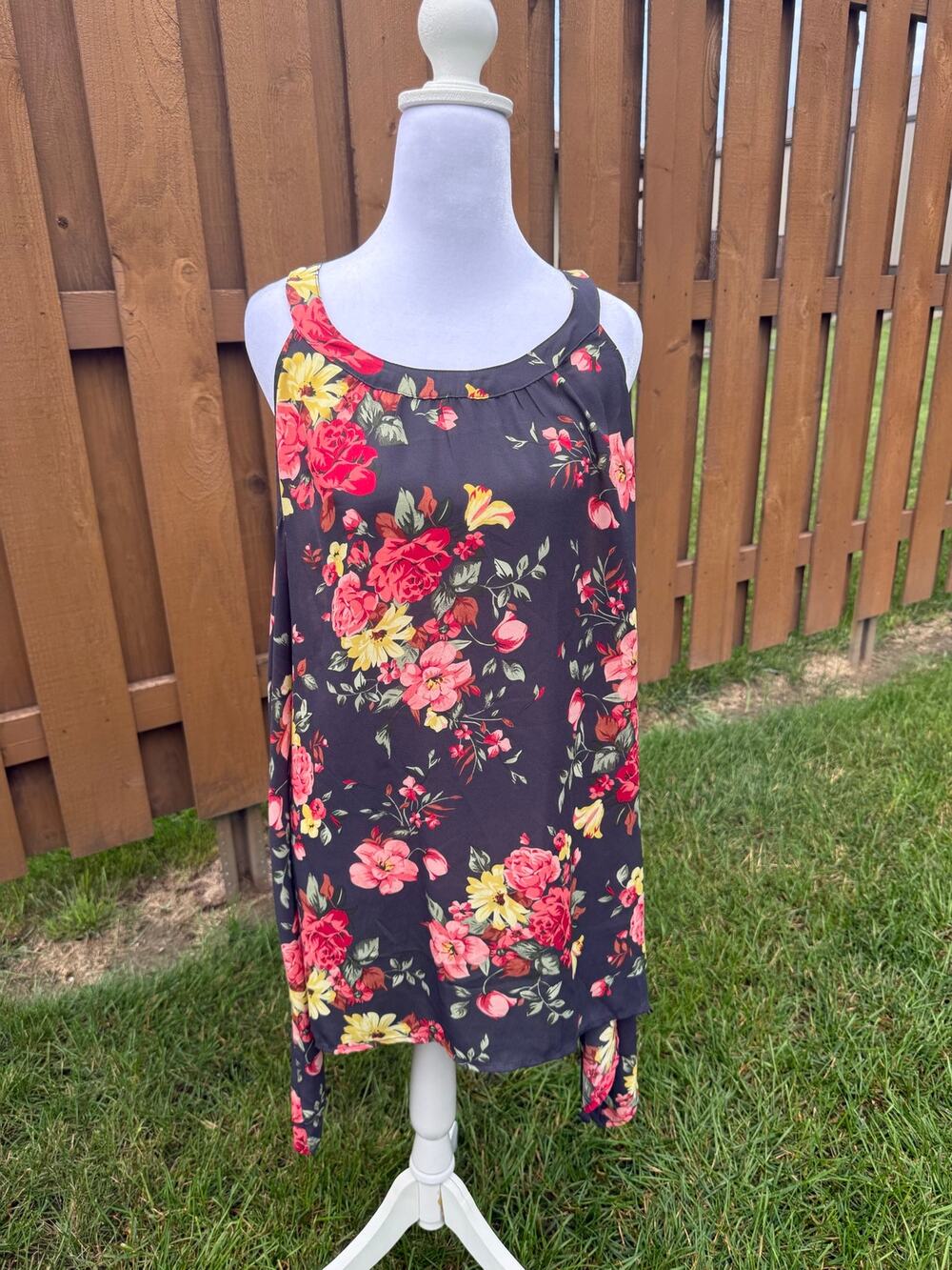 Torrid Floral Summer Beachy Tank Size 3